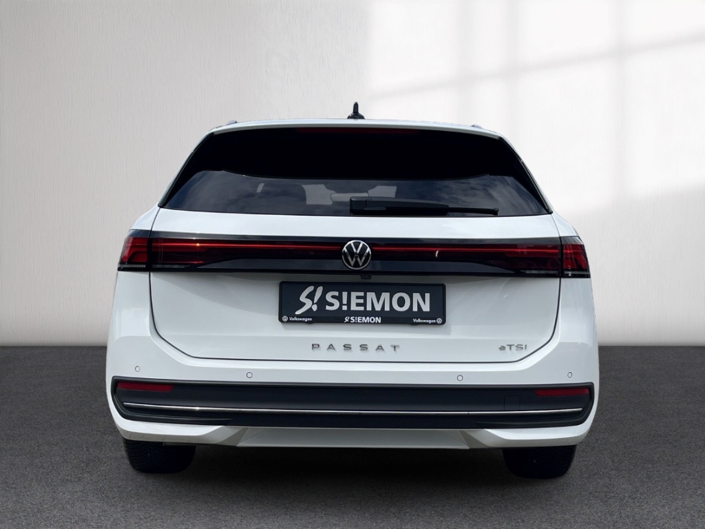 Fahrzeugabbildung Volkswagen Passat Variant 1.5 eTSI Business NAVI ACC LED SHZ GJR