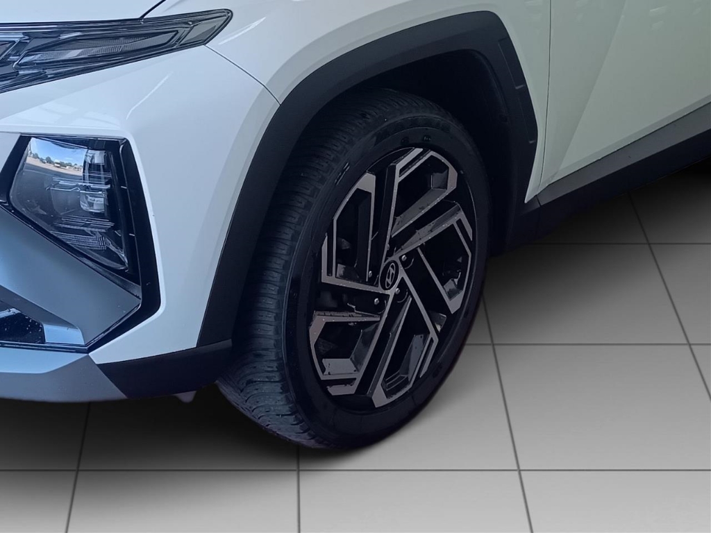 Fahrzeugabbildung Hyundai TUCSON FL PHEV 1.6 AT 4WD MY25 Prime MATRIX-LED Navi Leder Digitales Cockpit Soundsystem