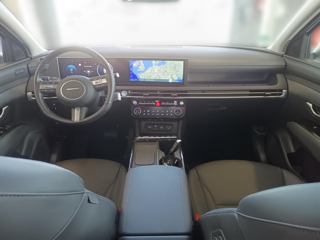 Fahrzeugabbildung Hyundai TUCSON FL PHEV 1.6 AT 4WD MY25 Prime MATRIX-LED Navi Leder Digitales Cockpit Soundsystem
