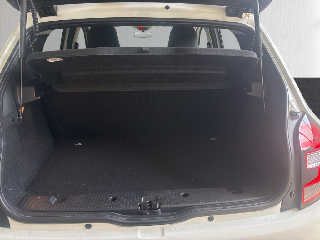 Fahrzeugabbildung Renault Twingo 70 1.0 SCe Limited Klima Bluetooth MultiLenk