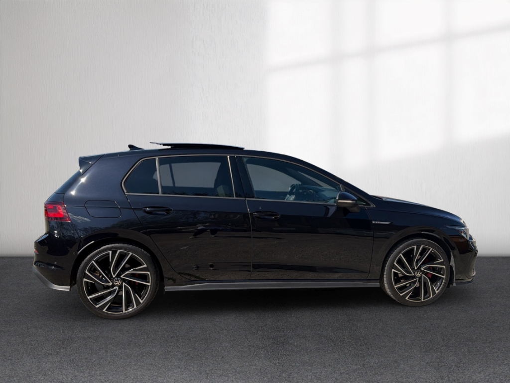 Fahrzeugabbildung Volkswagen Golf 2.0 TDI GTD DSG BlackStyle MatrLED Pano DCC HuD A