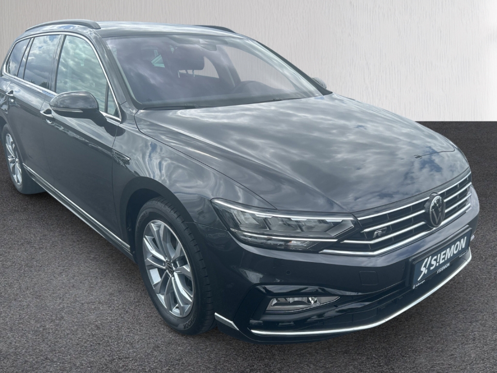 Fahrzeugabbildung Volkswagen Passat Variant R-Line AHK ACC NAV KLIM MASSAGE