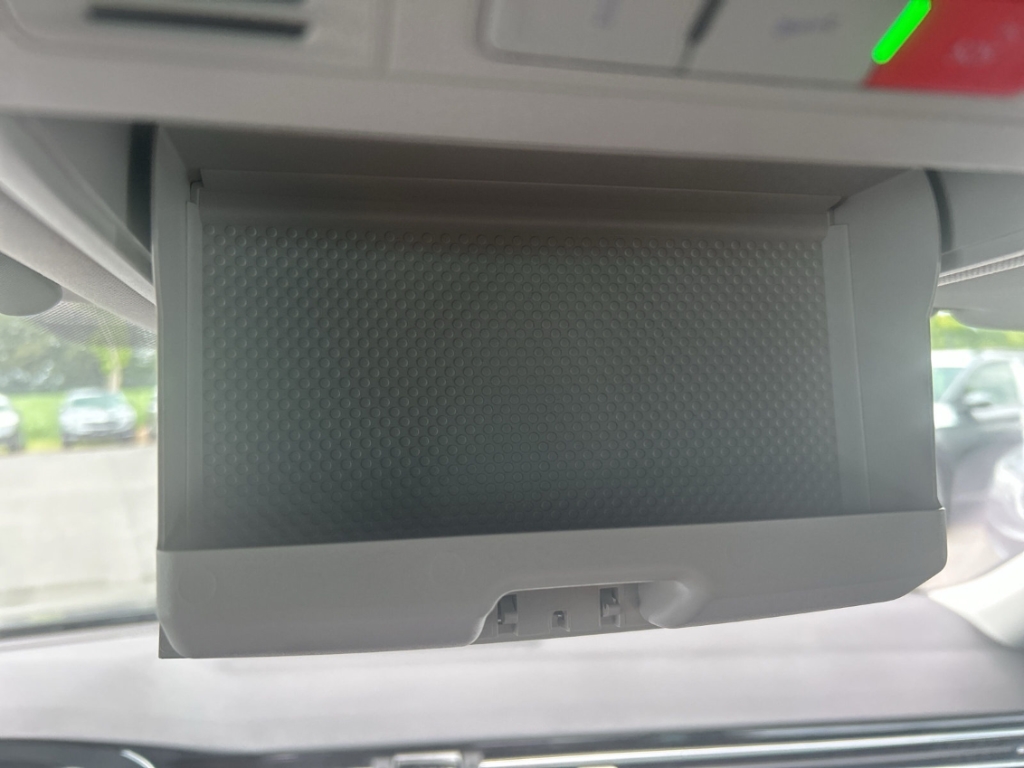 Fahrzeugabbildung Volkswagen Passat Variant R-Line AHK ACC NAV KLIM MASSAGE