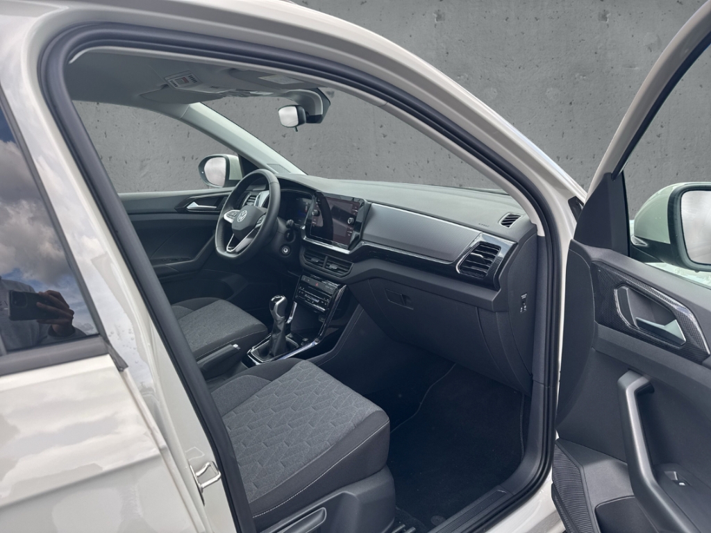 Fahrzeugabbildung Volkswagen T-Cross 1.0 TSI DSG Life LED Navi ACC SHZ PDC