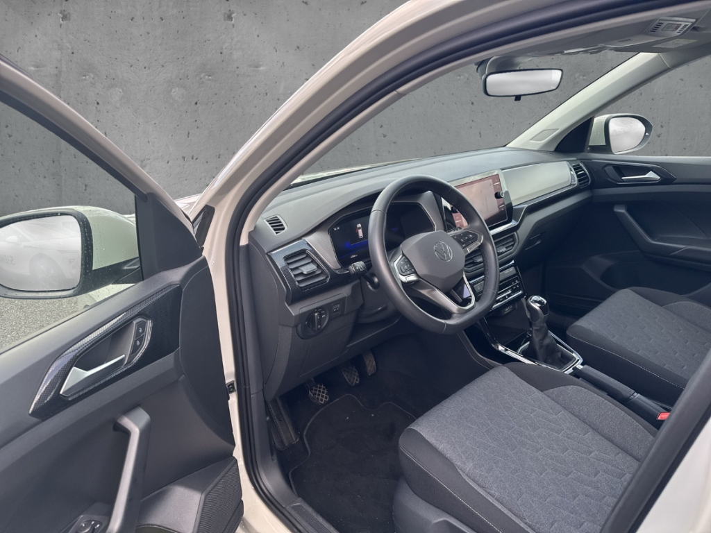 Fahrzeugabbildung Volkswagen T-Cross 1.0 TSI DSG Life LED Navi ACC SHZ PDC