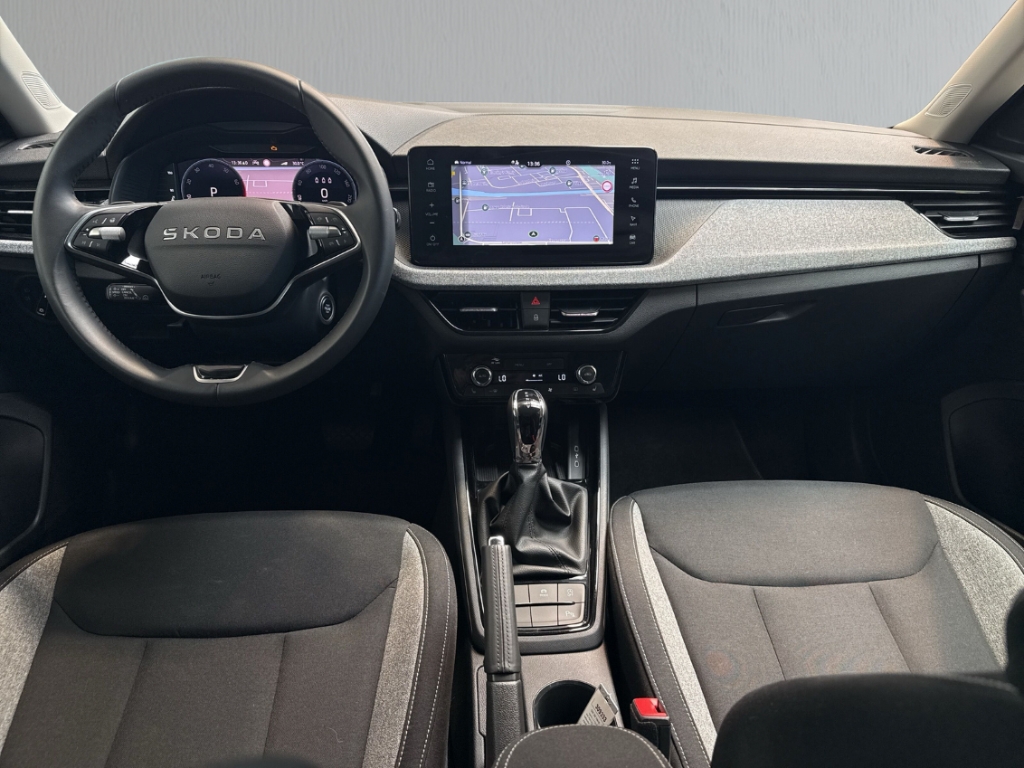 Fahrzeugabbildung SKODA Kamiq 1.5 TSI DSG Tour AHK MatrLED Nav ACC SHZ