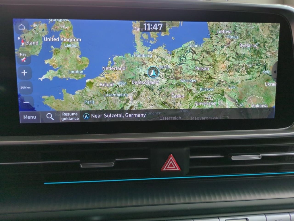 Fahrzeugabbildung Hyundai IONIQ 6 77,4kWh 4WD UNIQ 20LM HUD Navi Digitales Cockpit Memory Sitze Soundsystem