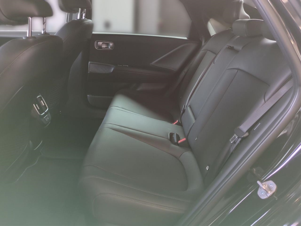 Fahrzeugabbildung Hyundai IONIQ 6 77,4kWh 4WD UNIQ 20LM HUD Navi Digitales Cockpit Memory Sitze Soundsystem