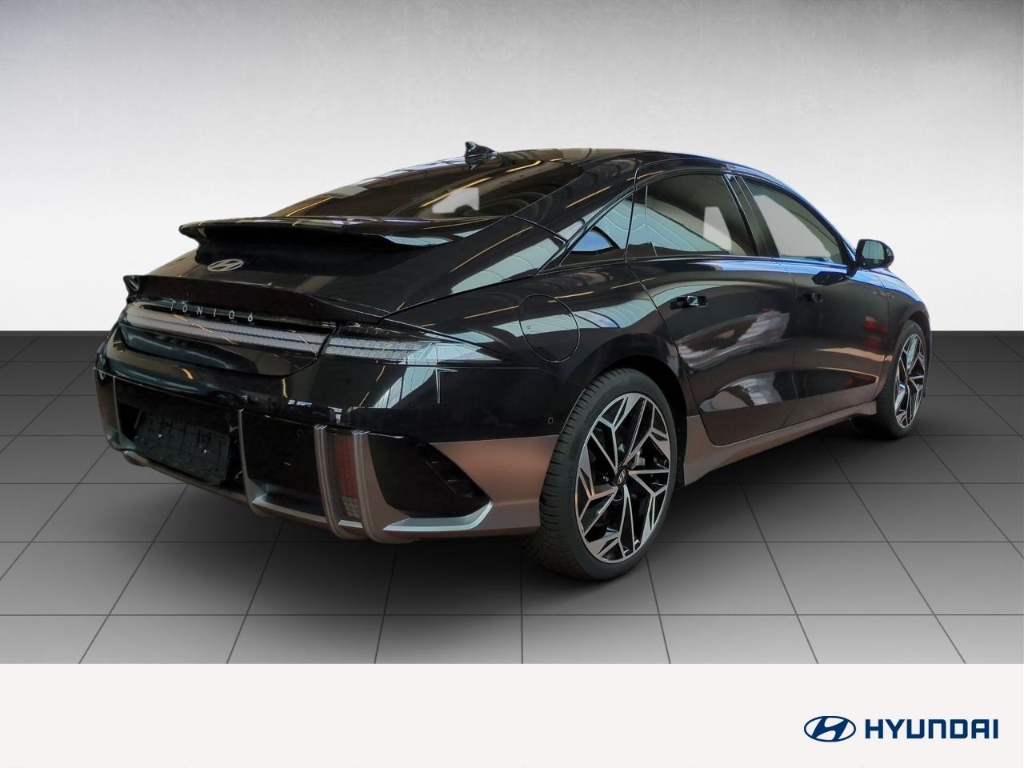 Fahrzeugabbildung Hyundai IONIQ 6 77,4kWh 4WD UNIQ 20LM HUD Navi Digitales Cockpit Memory Sitze Soundsystem