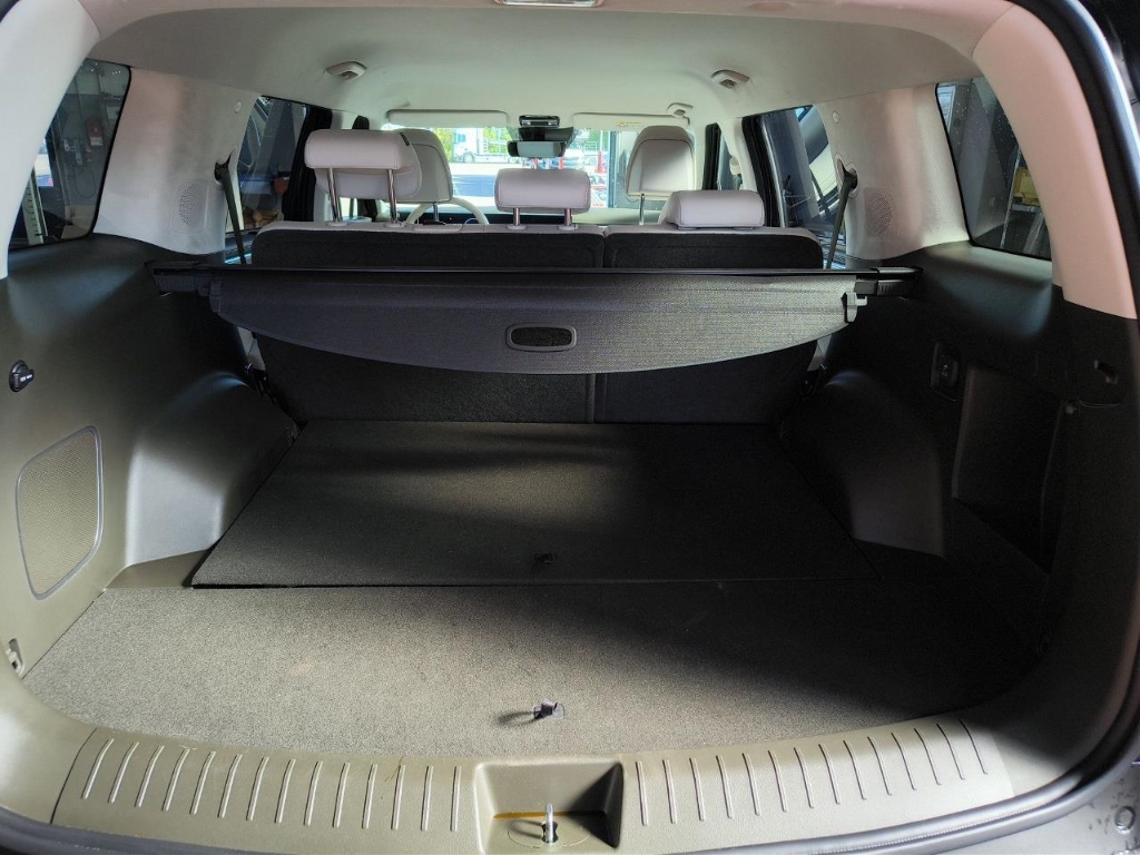 Fahrzeugabbildung Hyundai SANTA FE PHEV MY25 1.6 AT 4WD Signature Komf.P Tech.P 5-Sitz Dig-KEY Navi Leder Digi Cockpit