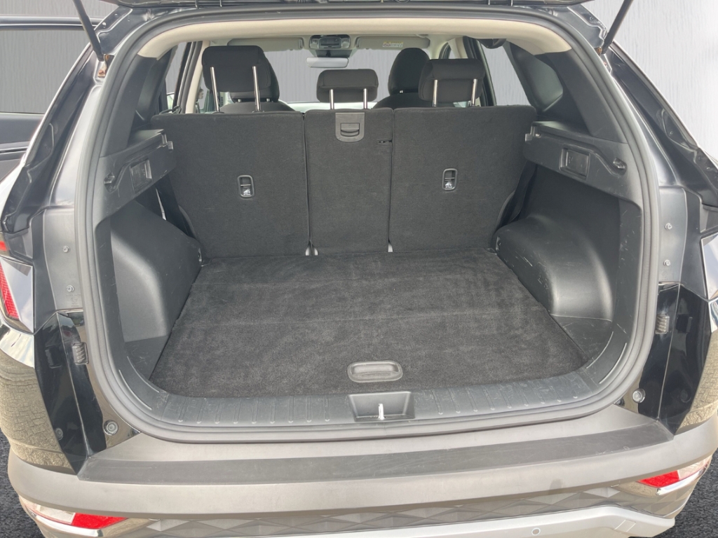 Fahrzeugabbildung Hyundai TUCSON 1.6 T-GDI Trend NAVI SHZ KAM LED Virtco,Tempomat LM