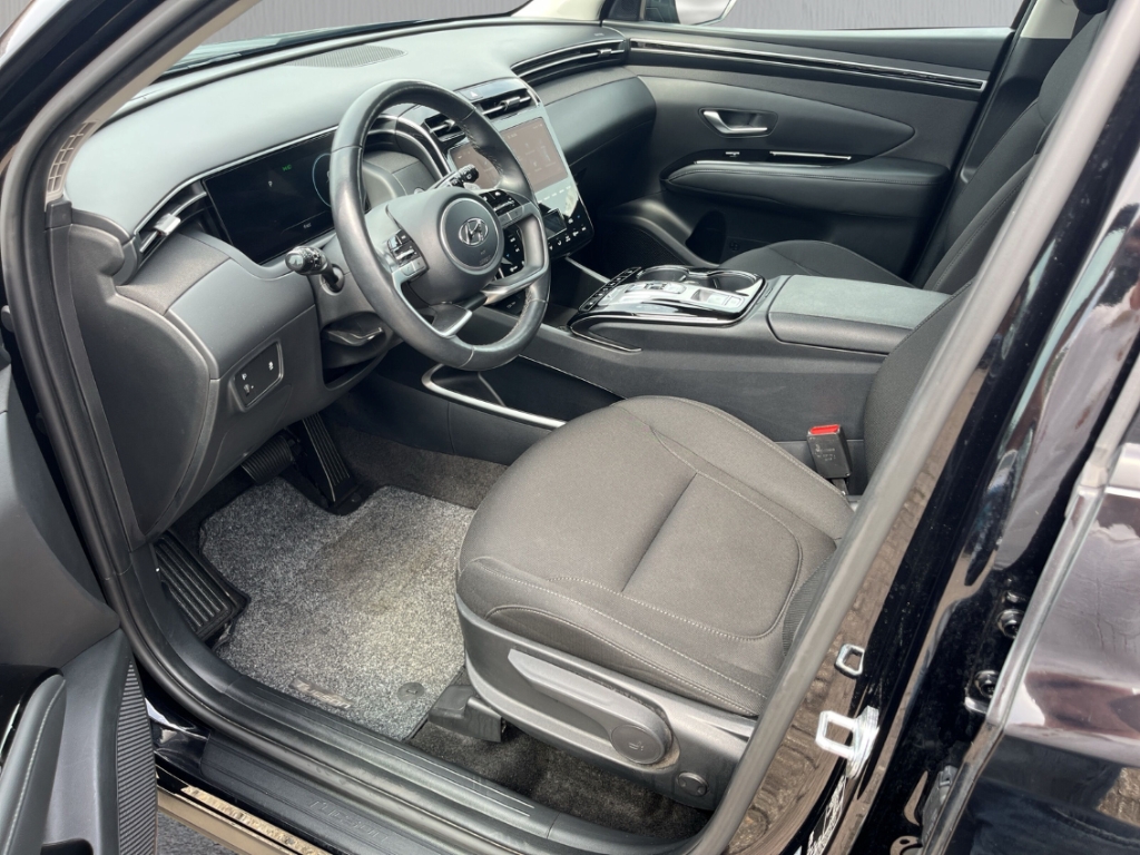 Fahrzeugabbildung Hyundai TUCSON 1.6 T-GDI Trend NAVI SHZ KAM LED Virtco,Tempomat LM