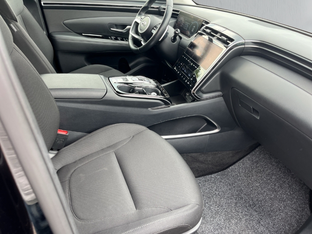 Fahrzeugabbildung Hyundai TUCSON 1.6 T-GDI Trend NAVI SHZ KAM LED Virtco,Tempomat LM