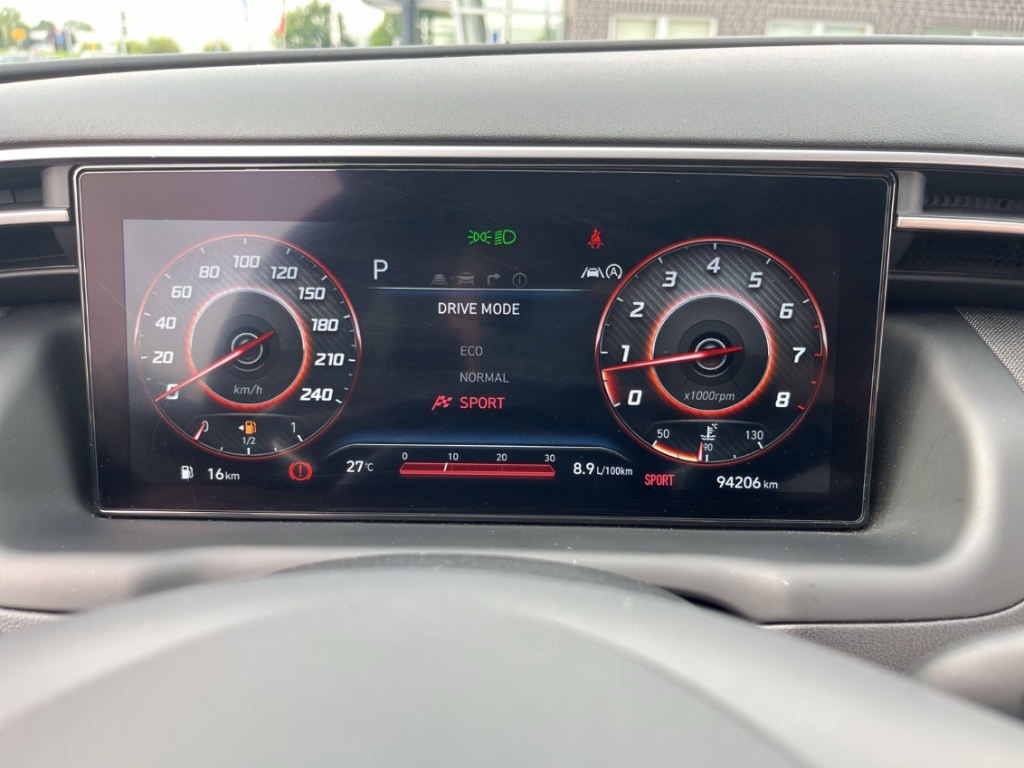 Fahrzeugabbildung Hyundai TUCSON 1.6 T-GDI Trend NAVI SHZ KAM LED Virtco,Tempomat LM