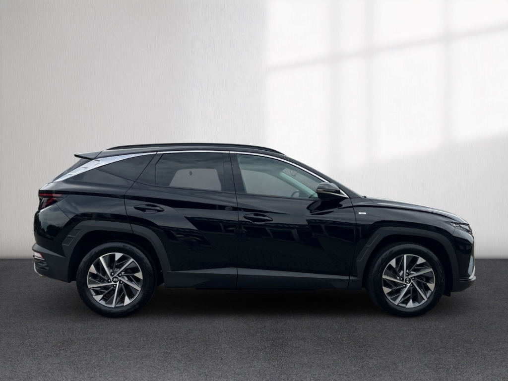 Fahrzeugabbildung Hyundai TUCSON 1.6 T-GDI Trend NAVI SHZ KAM LED Virtco,Tempomat LM