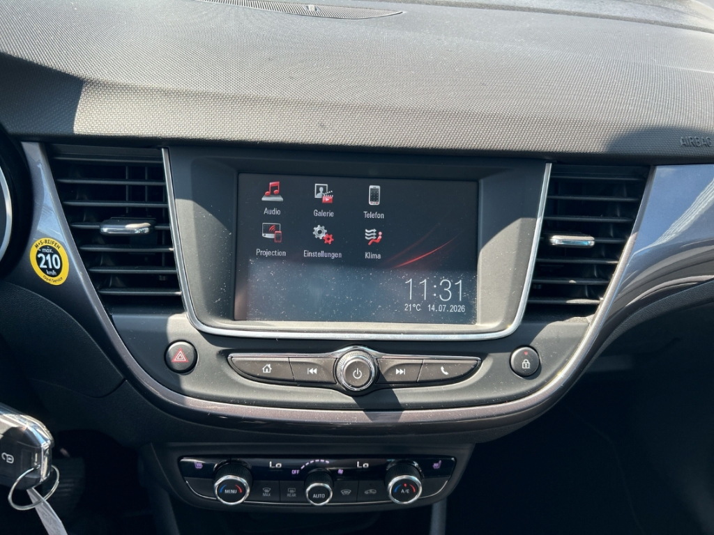 Fahrzeugabbildung Opel Crossland INNOVATION CROSSLAND1.2 Temp SHZ PDCv+h BT