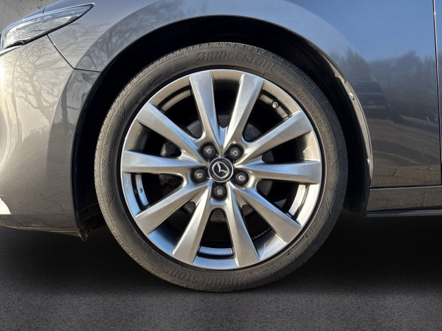 Fahrzeugabbildung Mazda 3 Selection LED SHZ RFK BOSE LMR Keyless Go RFK