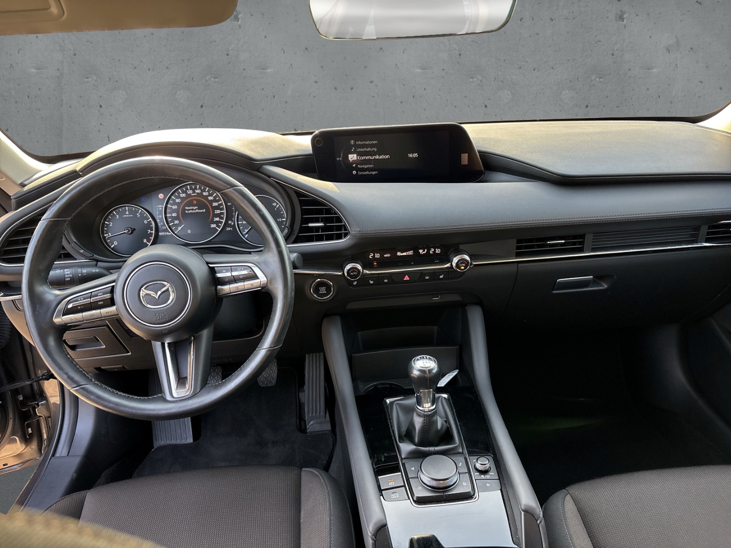 Fahrzeugabbildung Mazda 3 Selection LED SHZ RFK BOSE LMR Keyless Go RFK