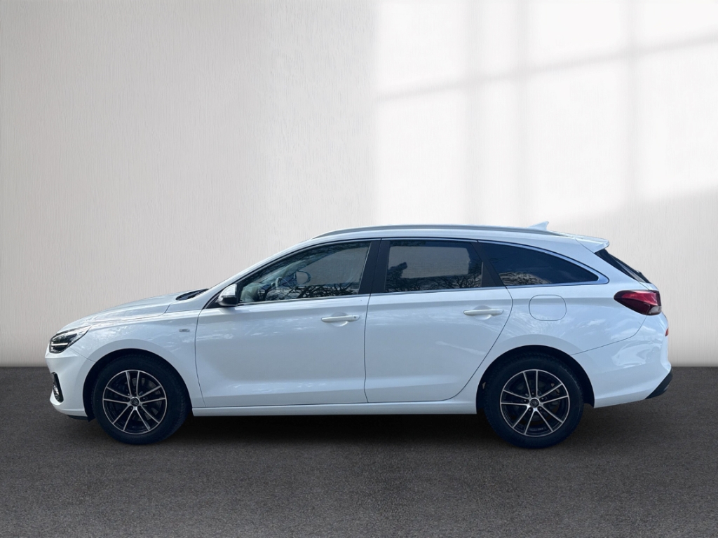 Fahrzeugabbildung Hyundai i30 1.5 T-GDI DCT Trend LED Navi R-Kam SHZ LHZ GRA CarPlay
