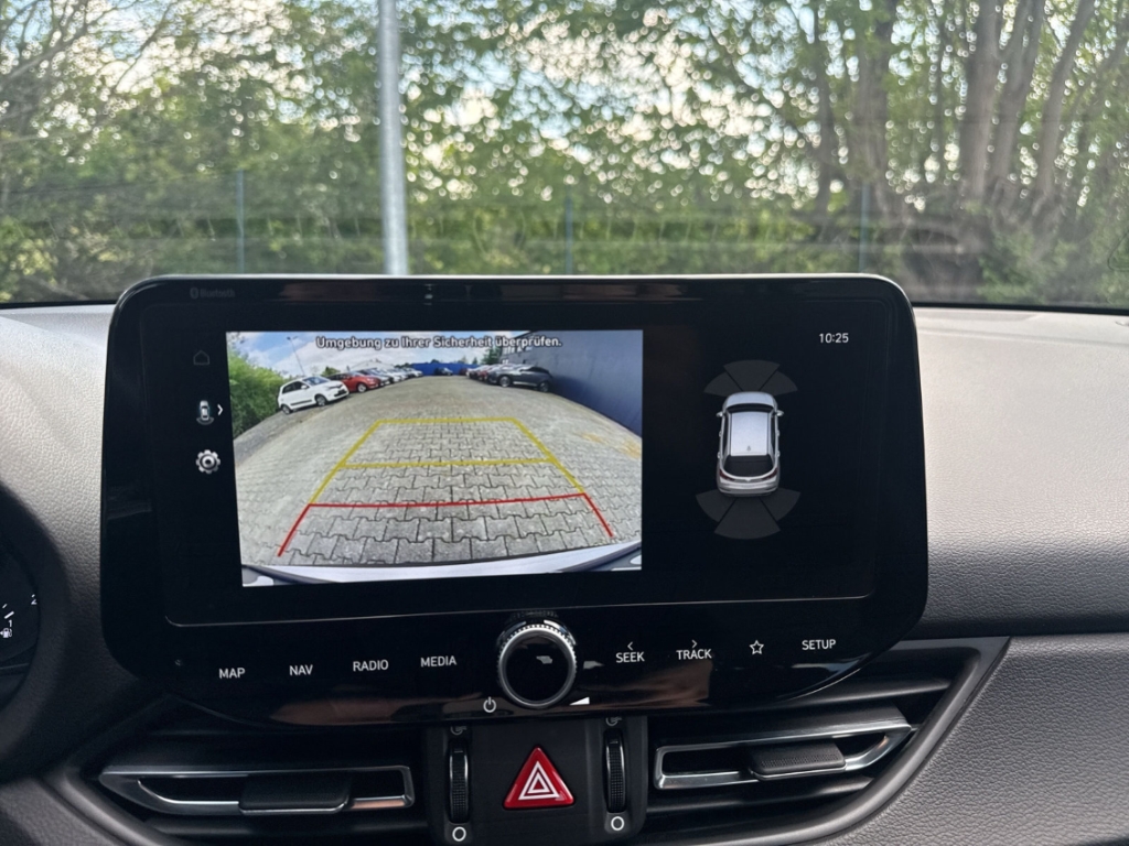 Fahrzeugabbildung Hyundai i30 1.5 T-GDI DCT Trend LED Navi R-Kam SHZ LHZ GRA CarPlay