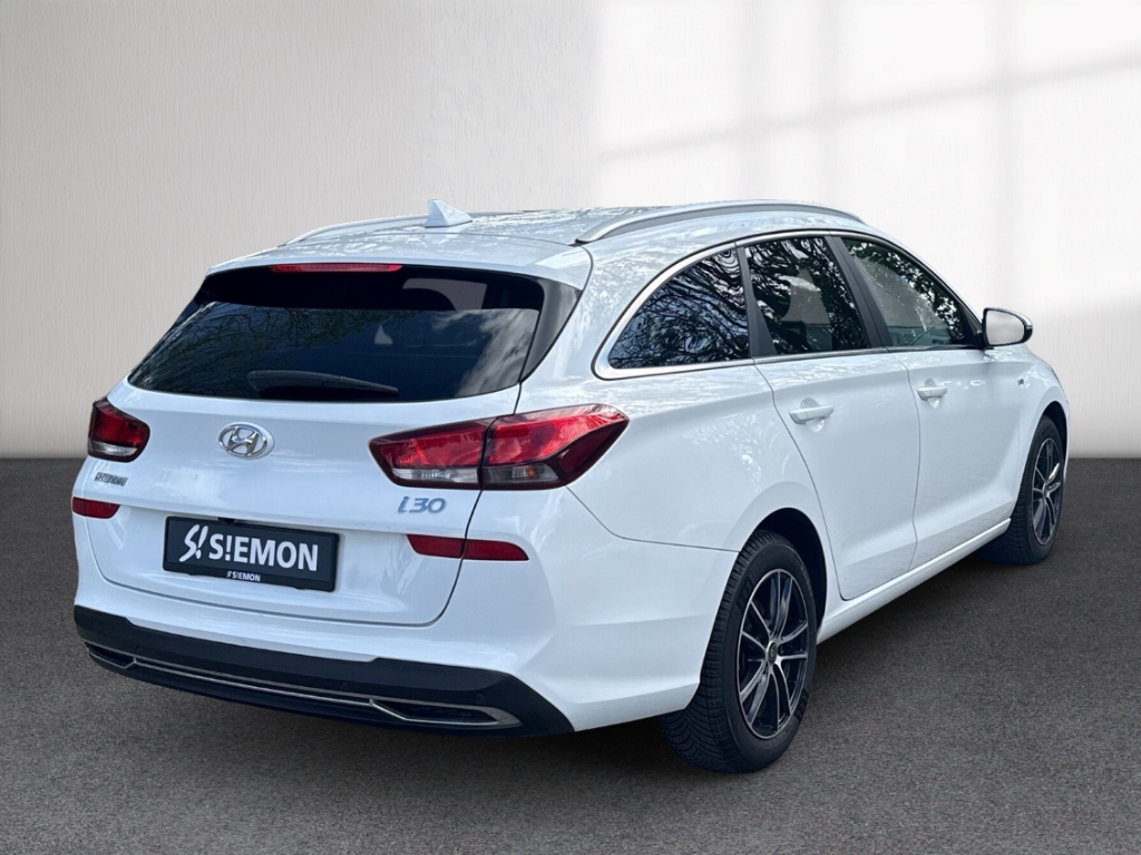 Fahrzeugabbildung Hyundai i30 1.5 T-GDI DCT Trend LED Navi R-Kam SHZ LHZ GRA CarPlay