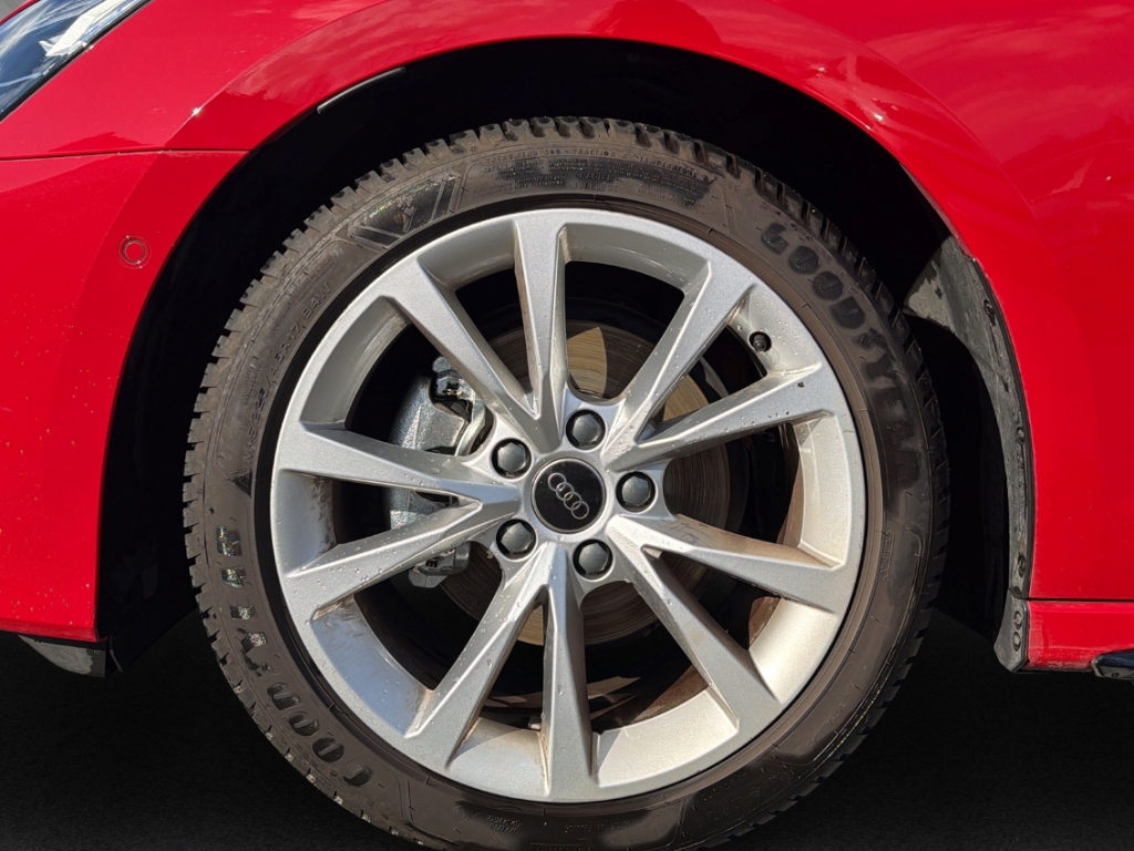 Fahrzeugabbildung Audi A3 Sportback 1.5 TFSI S Line R-Kamera Navi LED SHZ