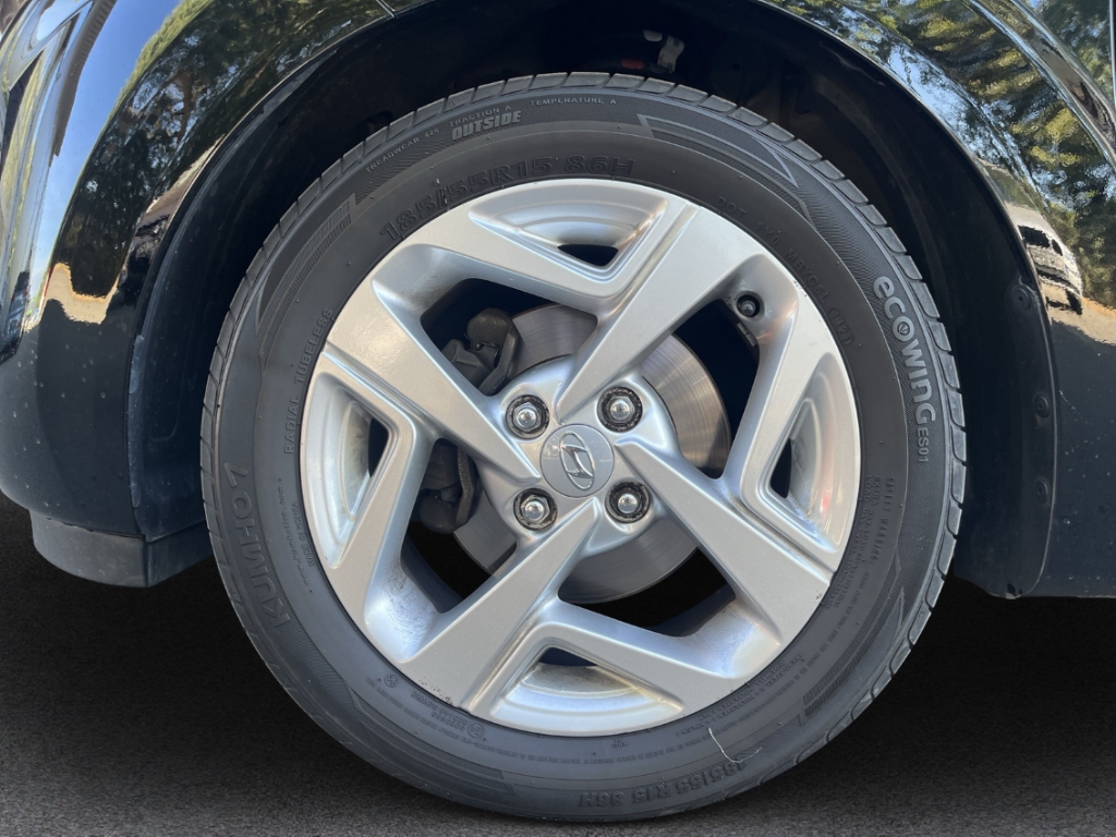 Fahrzeugabbildung Hyundai i10 Trend 1.2 TREND Komfortpaket SHZ Rückfahrkamera Bluetooth