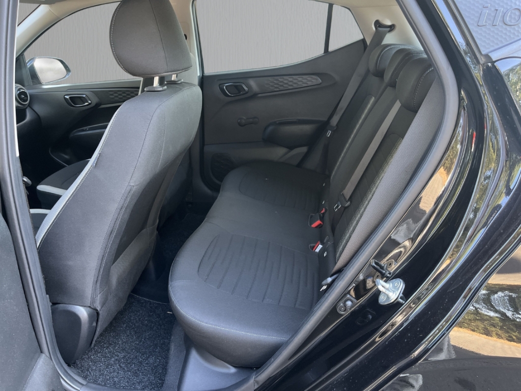 Fahrzeugabbildung Hyundai i10 Trend 1.2 TREND Komfortpaket SHZ Rückfahrkamera Bluetooth