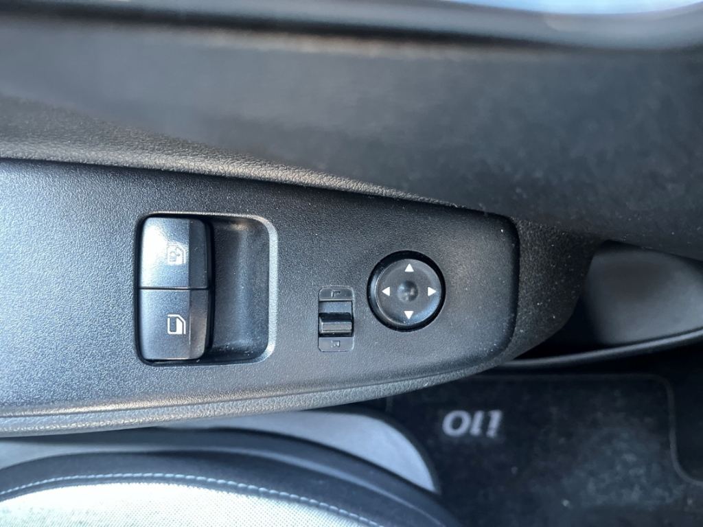 Fahrzeugabbildung Hyundai i10 Trend 1.2 TREND Komfortpaket SHZ Rückfahrkamera Bluetooth
