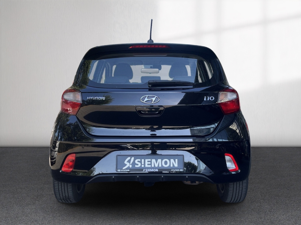 Fahrzeugabbildung Hyundai i10 Trend 1.2 TREND Komfortpaket SHZ Rückfahrkamera Bluetooth