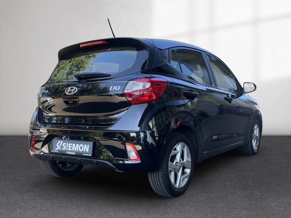Fahrzeugabbildung Hyundai i10 Trend 1.2 TREND Komfortpaket SHZ Rückfahrkamera Bluetooth