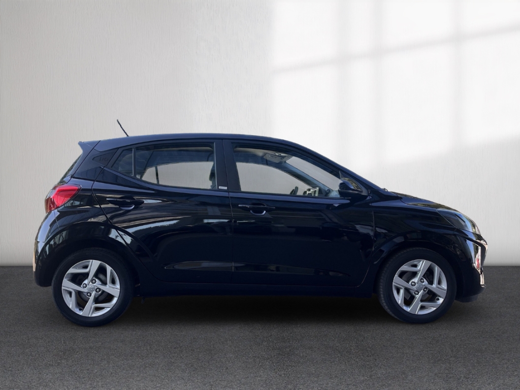 Fahrzeugabbildung Hyundai i10 Trend 1.2 TREND Komfortpaket SHZ Rückfahrkamera Bluetooth