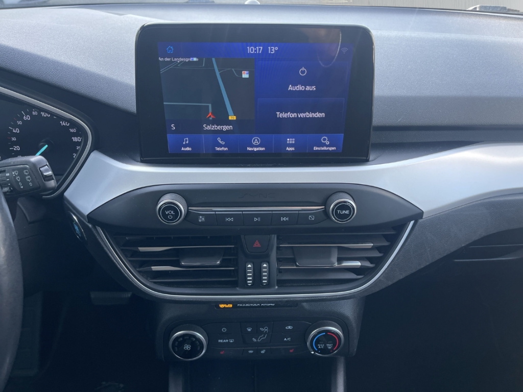 Fahrzeugabbildung Ford Focus Turnier 1.0 EcoBoost Cool&Connect Navi SHZ
