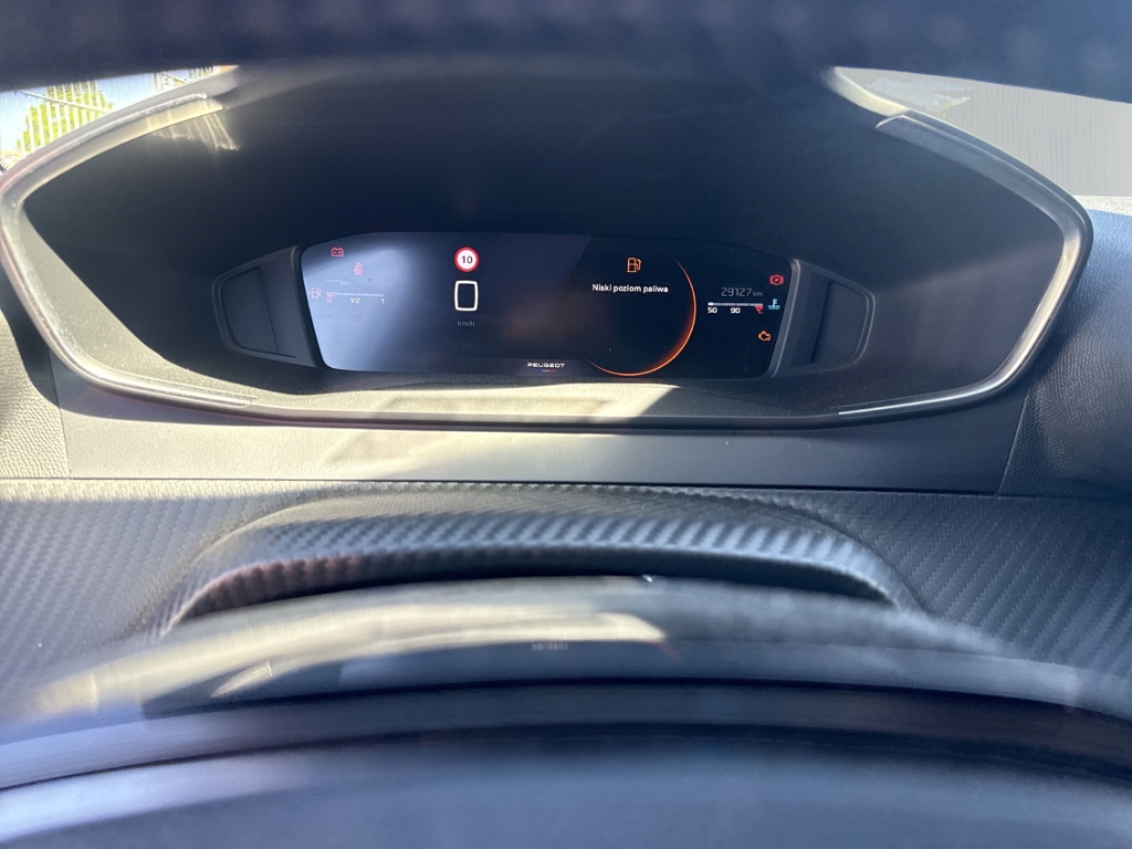 Fahrzeugabbildung Peugeot 2008 Allure LED PDC Kamera Alu 17