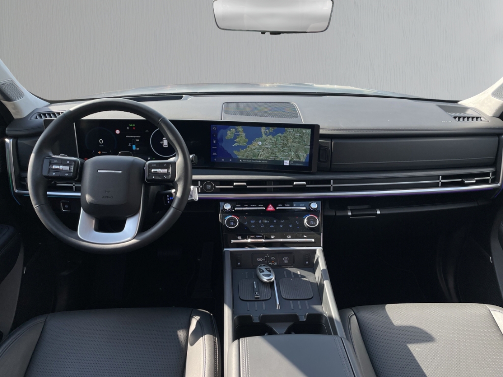 Fahrzeugabbildung Hyundai SANTA FE HEV MY25 1.6 AT 4WD Signature Komf Tech 5-Sitz Navi Leder Digitales Cockpit