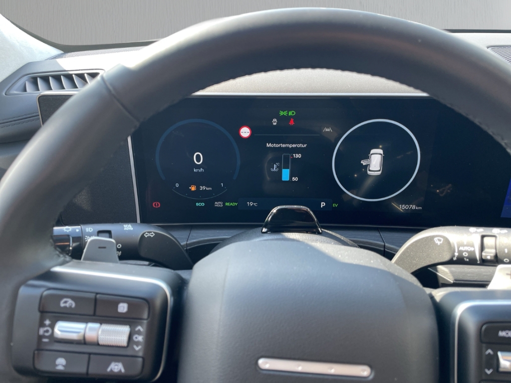 Fahrzeugabbildung Hyundai SANTA FE HEV MY25 1.6 AT 4WD Signature Komf Tech 5-Sitz Navi Leder Digitales Cockpit
