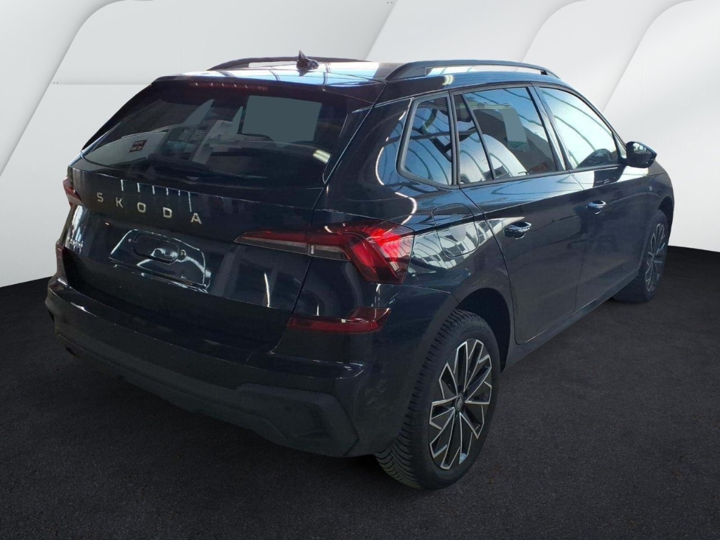Fahrzeugabbildung SKODA Kamiq 1.5 TSI DSG Tour AHK LED SHZ MatrixBeam SunSet FrontAss