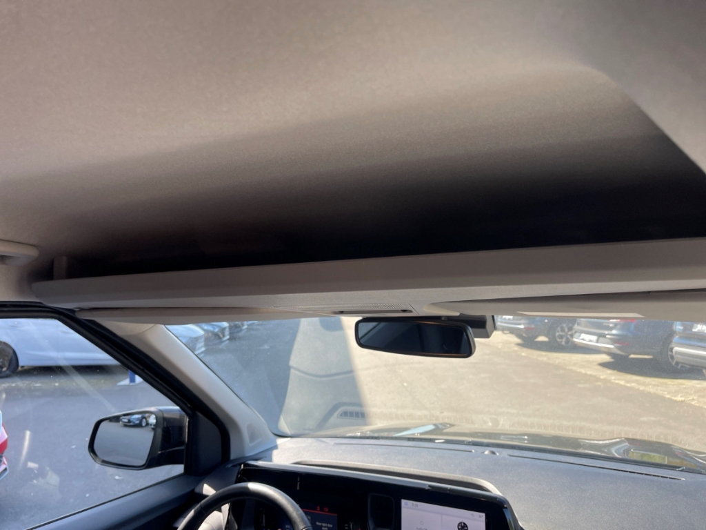 Fahrzeugabbildung Ford Tourneo Courier Titanium AHK AAC LM17 Winterpak. LED TFL