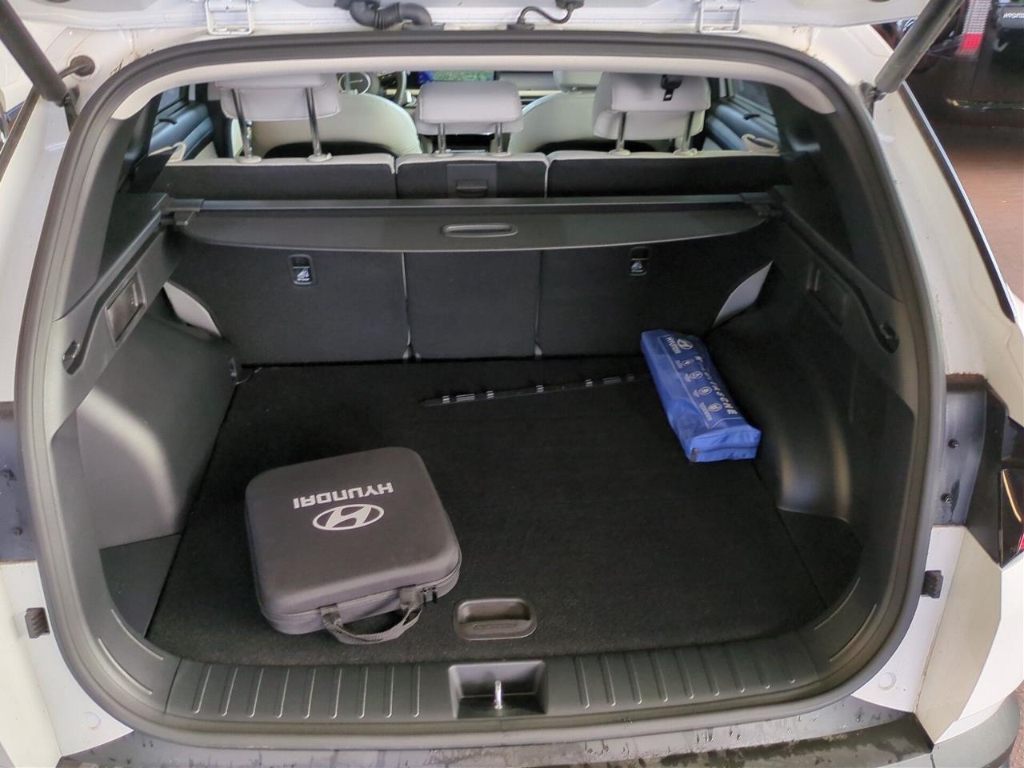 Fahrzeugabbildung Hyundai TUCSON FL PHEV 1.6 AT 4WD MY25 Prime ECS Assist-P MATRIX-LED Leder Digitales Cockpit Soundsystem