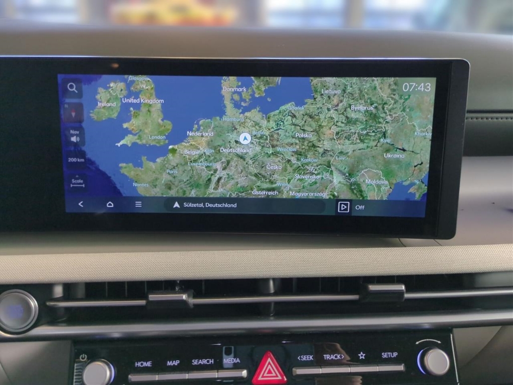 Fahrzeugabbildung Hyundai TUCSON FL PHEV 1.6 AT 4WD MY25 Prime ECS Assist-P MATRIX-LED Leder Digitales Cockpit Soundsystem