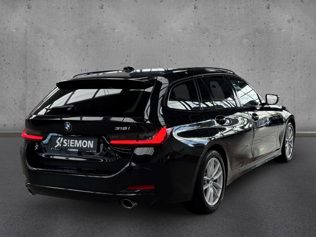 Fahrzeugabbildung BMW 318 i Touring SHZ LED NAVI DIGICOCKP RFK LM