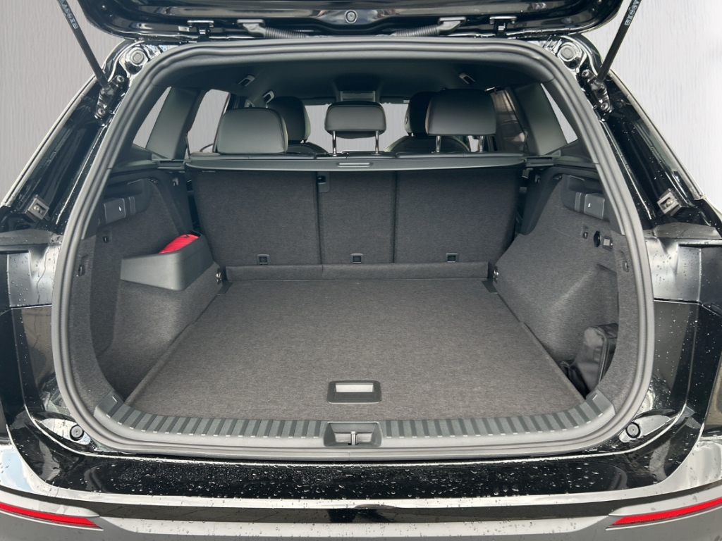 Fahrzeugabbildung Volkswagen Tayron 2.0 TDI DSG Life ACC PDCv+h LED Navi AHK Color