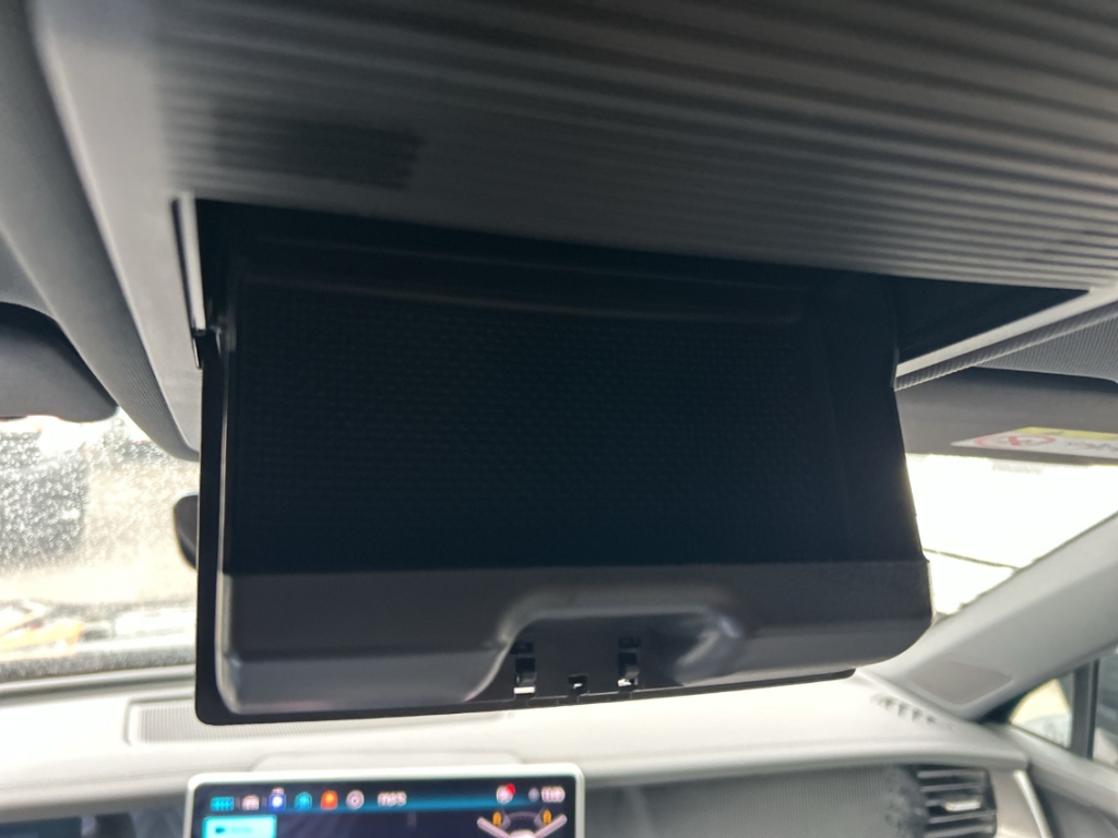 Fahrzeugabbildung Volkswagen Tayron 2.0 TDI DSG Life ACC PDCv+h LED Navi AHK Color