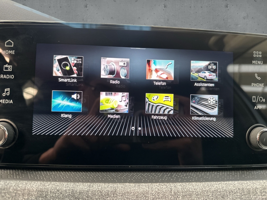 Fahrzeugabbildung SKODA Kamiq Selection 1.0 TSI DSG LED VC SHZ PDC Alu A