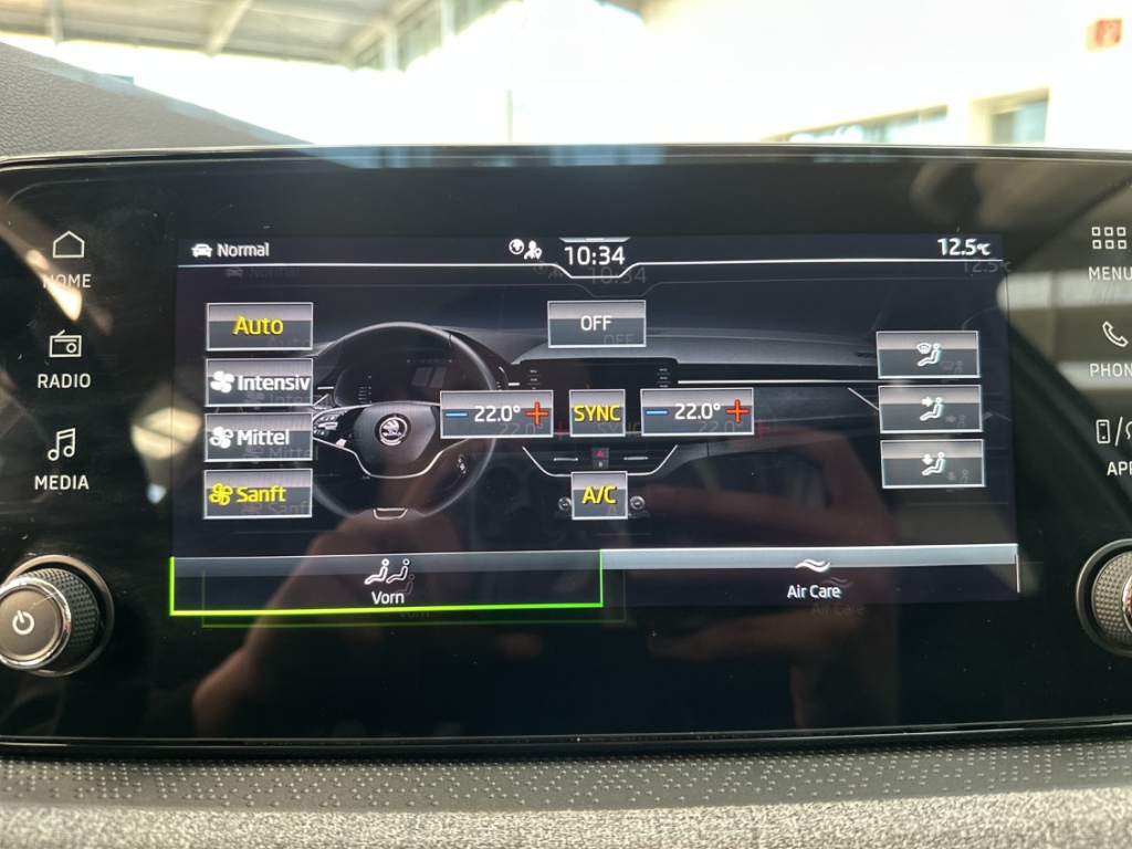 Fahrzeugabbildung SKODA Kamiq Selection 1.0 TSI DSG LED VC SHZ PDC Alu A