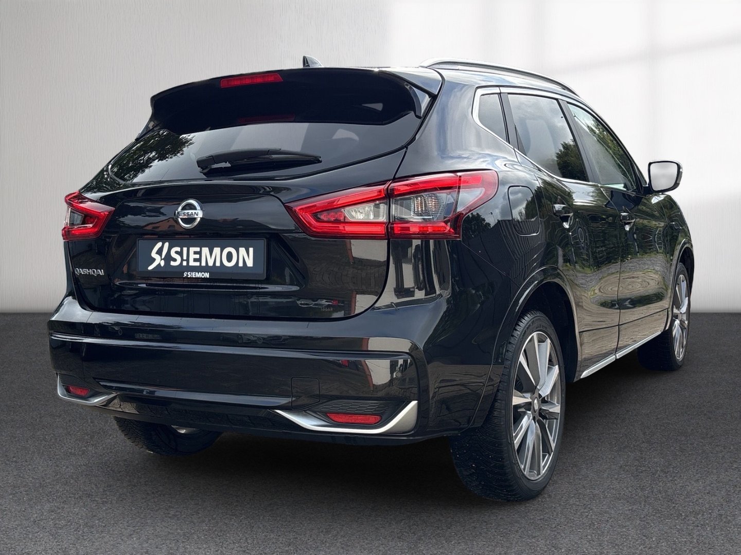Fahrzeugabbildung Nissan Qashqai Tekna+ 1,3 DIG-T RFK SHZ LED TEMP