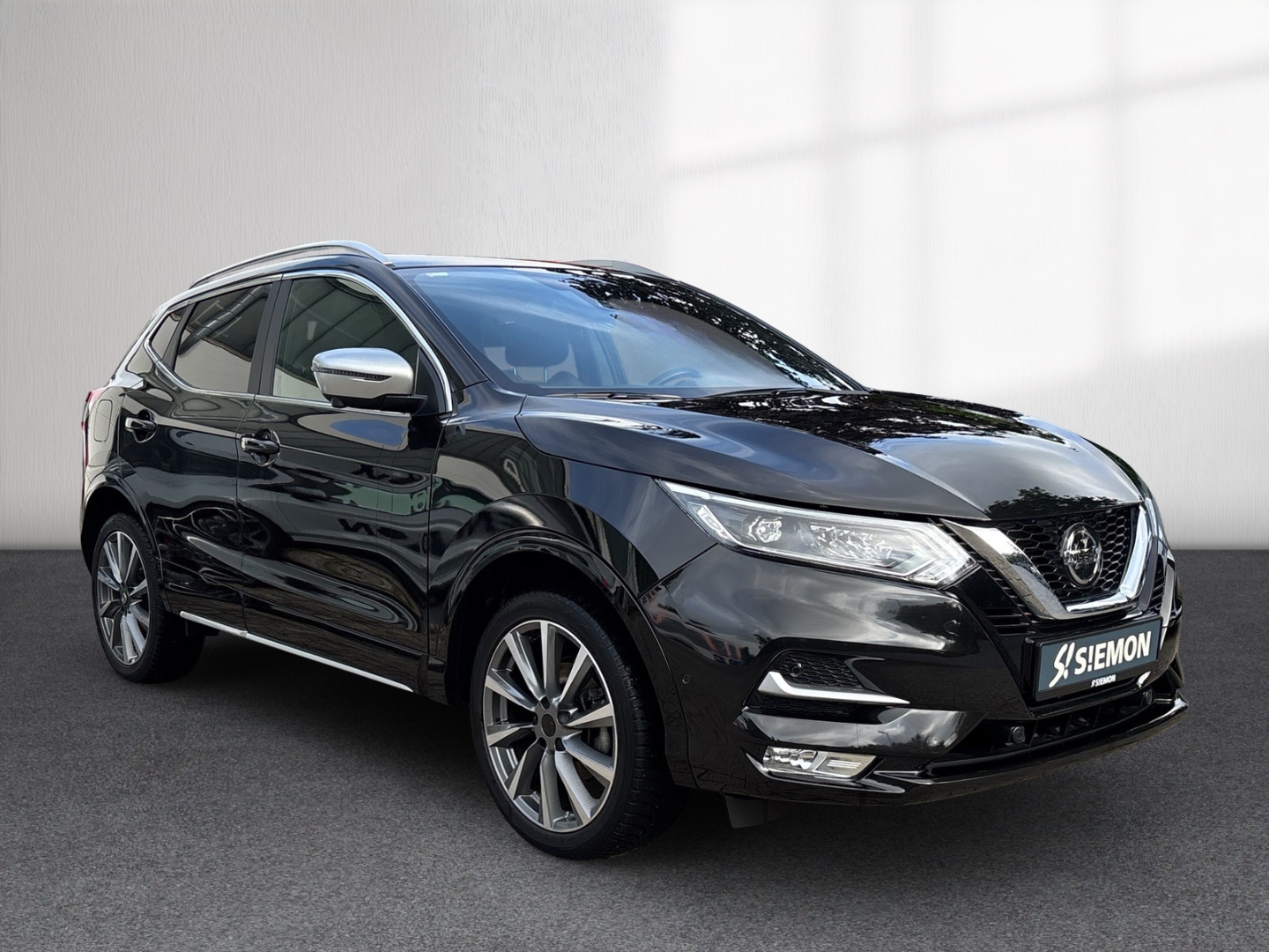 Fahrzeugabbildung Nissan Qashqai Tekna+ 1,3 DIG-T RFK SHZ LED TEMP