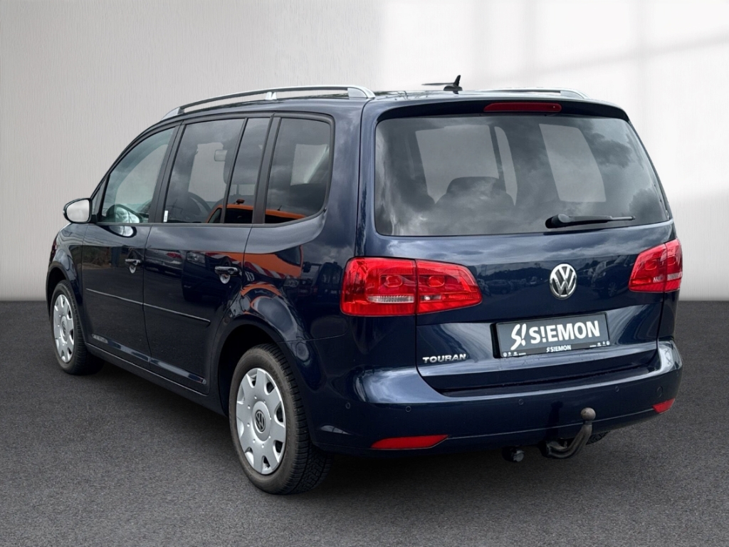 Fahrzeugabbildung Volkswagen Touran PDC SHZ Temp Klima Lichtsensor Servo Radio