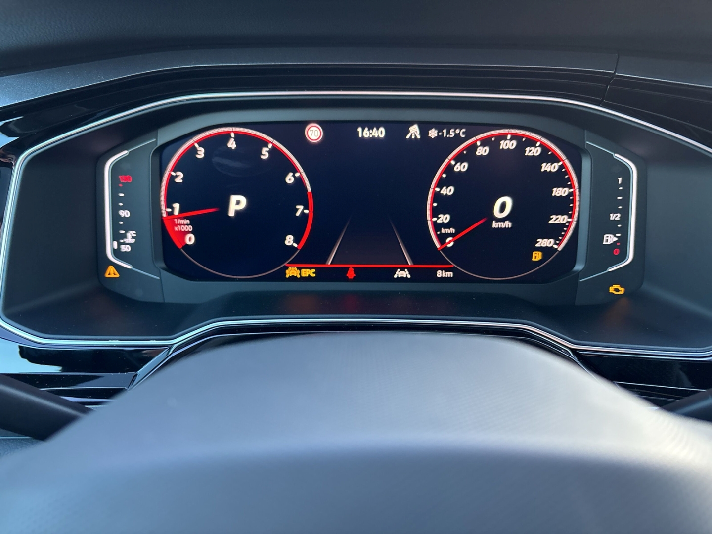 Fahrzeugabbildung Volkswagen Polo GTI 2.0 TSI IQ.LIGHT Pano RearView ACC SHZ