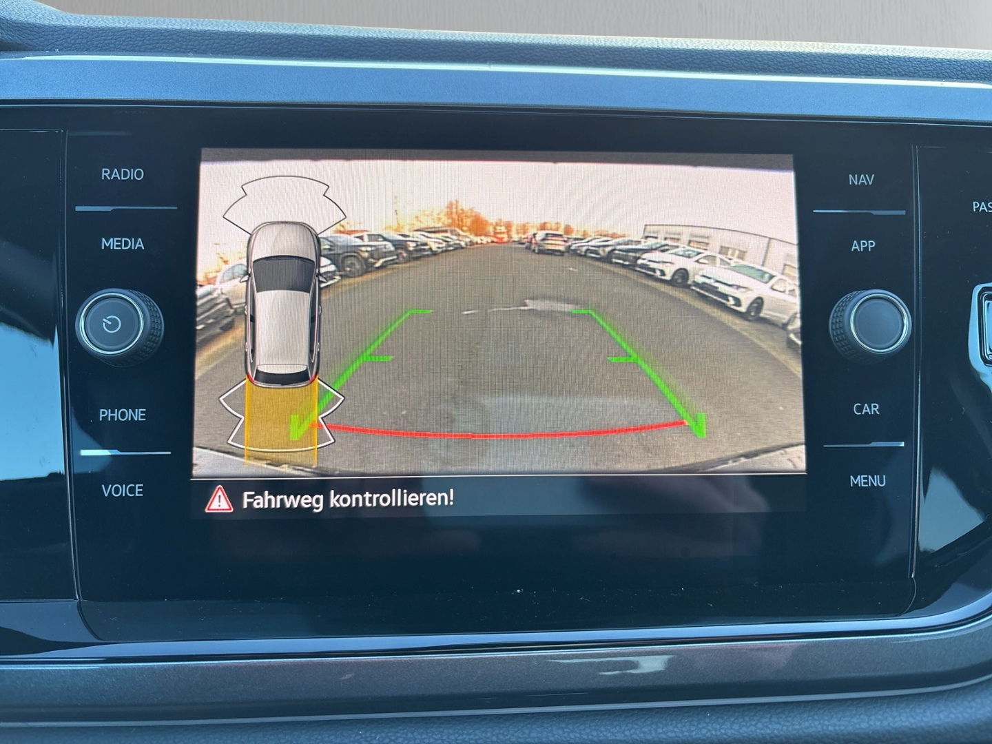 Fahrzeugabbildung Volkswagen Polo GTI 2.0 TSI IQ.LIGHT Pano RearView ACC SHZ